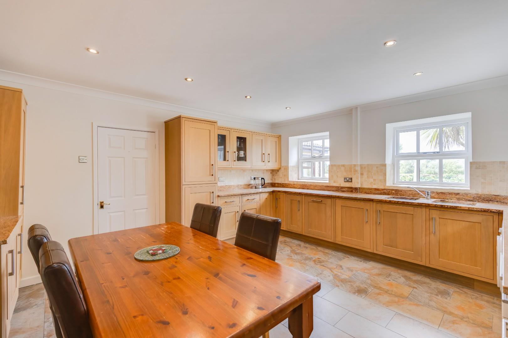 Henstaff Mews, Llantrisant Road, Groesfaen, Pontyclun, Rhondda Cynon Taff, CF72 8NG